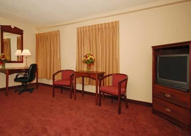 Rodeway Inn Norfolk Dış mekan fotoğraf