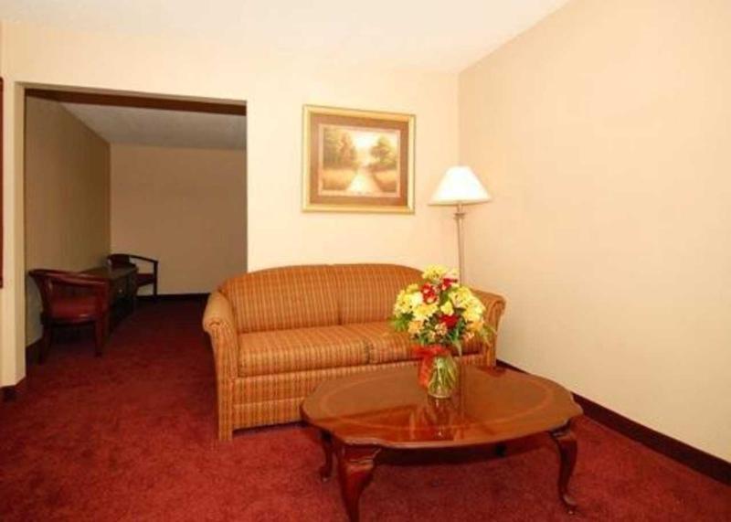 Rodeway Inn Norfolk Dış mekan fotoğraf